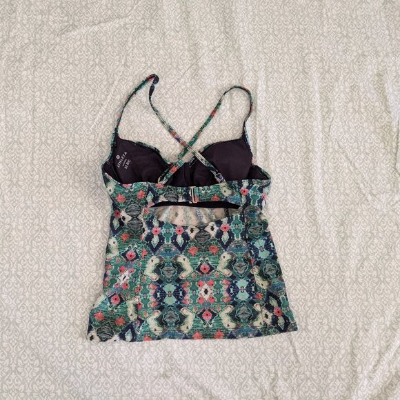 Athleta Taza Kaimana tankini top bikinis 32BC - Picture 2 of 6